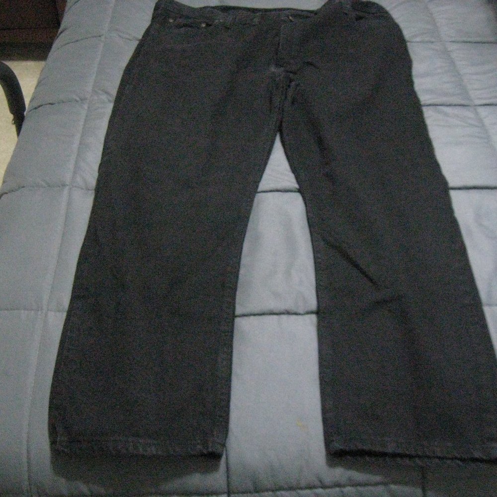 3 pairs of Wrangler jeans - 44x29 (NO LONGER AVAILABLE)